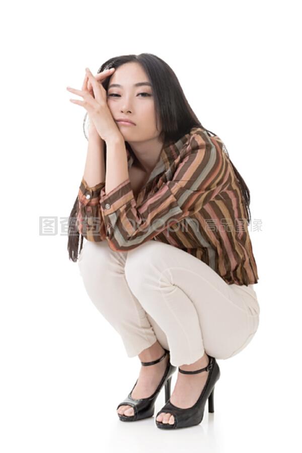 黑色大丽花